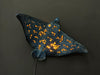 Applique murale en céramique Raie aigle – Lampe artisanale inspirée de l'océan