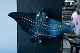 Applique murale en céramique Raie aigle – Lampe artisanale inspirée de l'océan