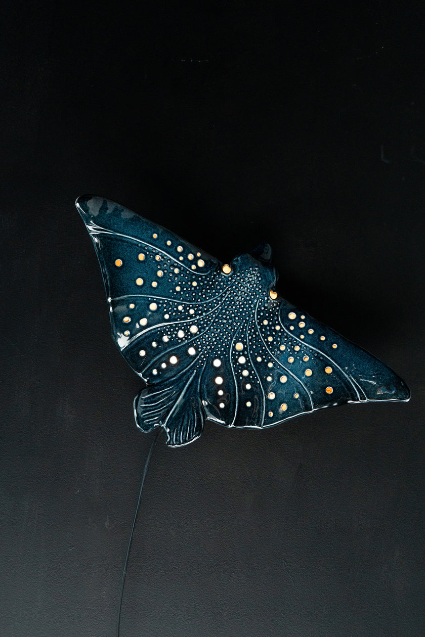 Eagle Ray Ceramic Wall Light – Handmade Ocean-Inspired Lamp