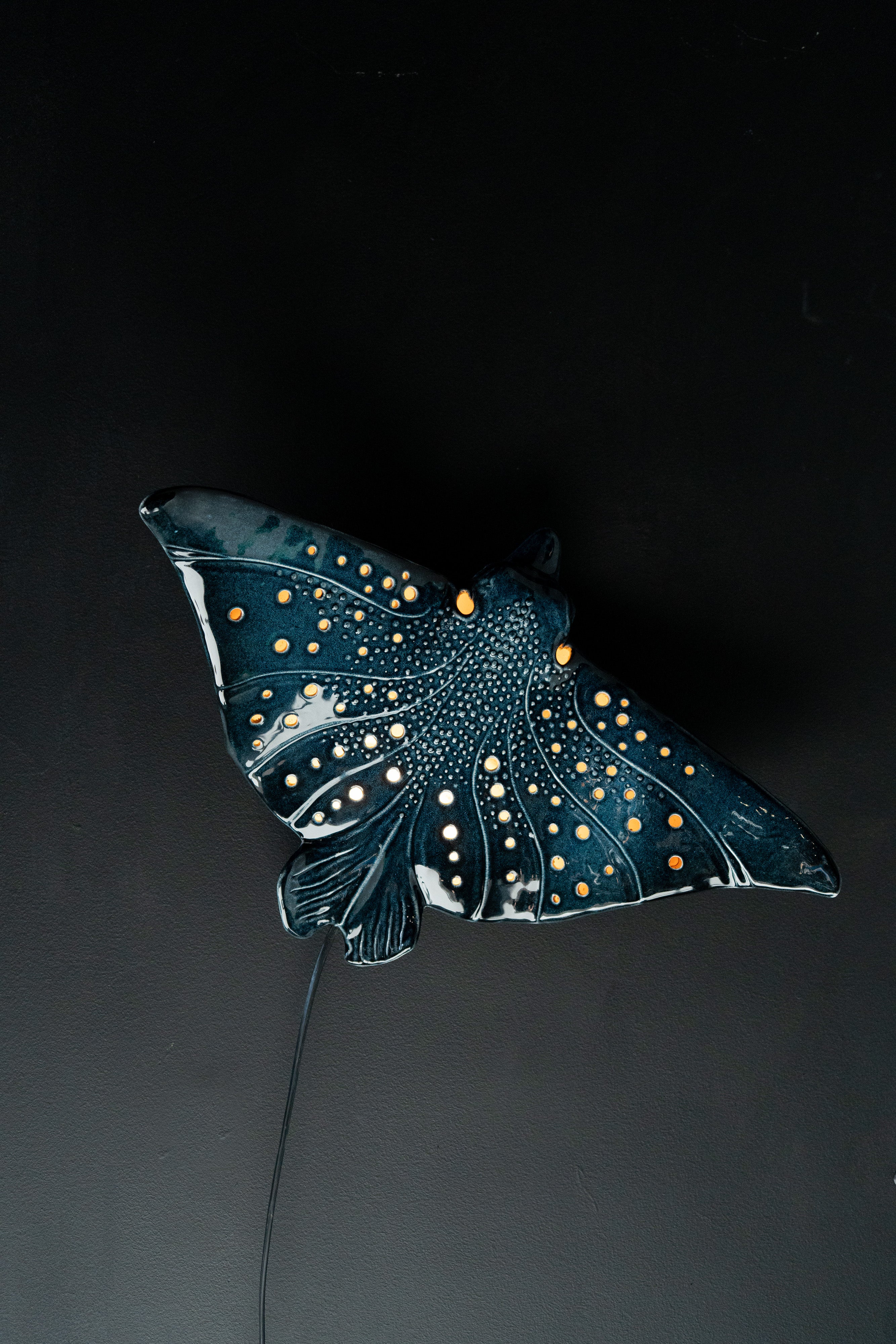 Eagle Ray Ceramic Wall Light – Handmade Ocean-Inspired Lamp