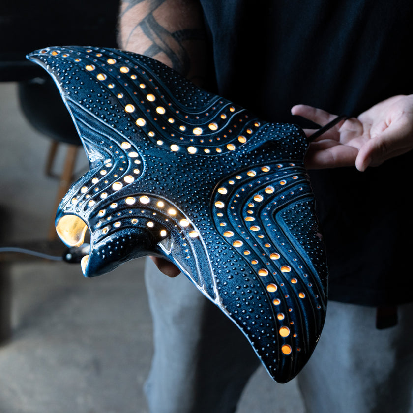 Manta Ray Ceramic Wall Lamp