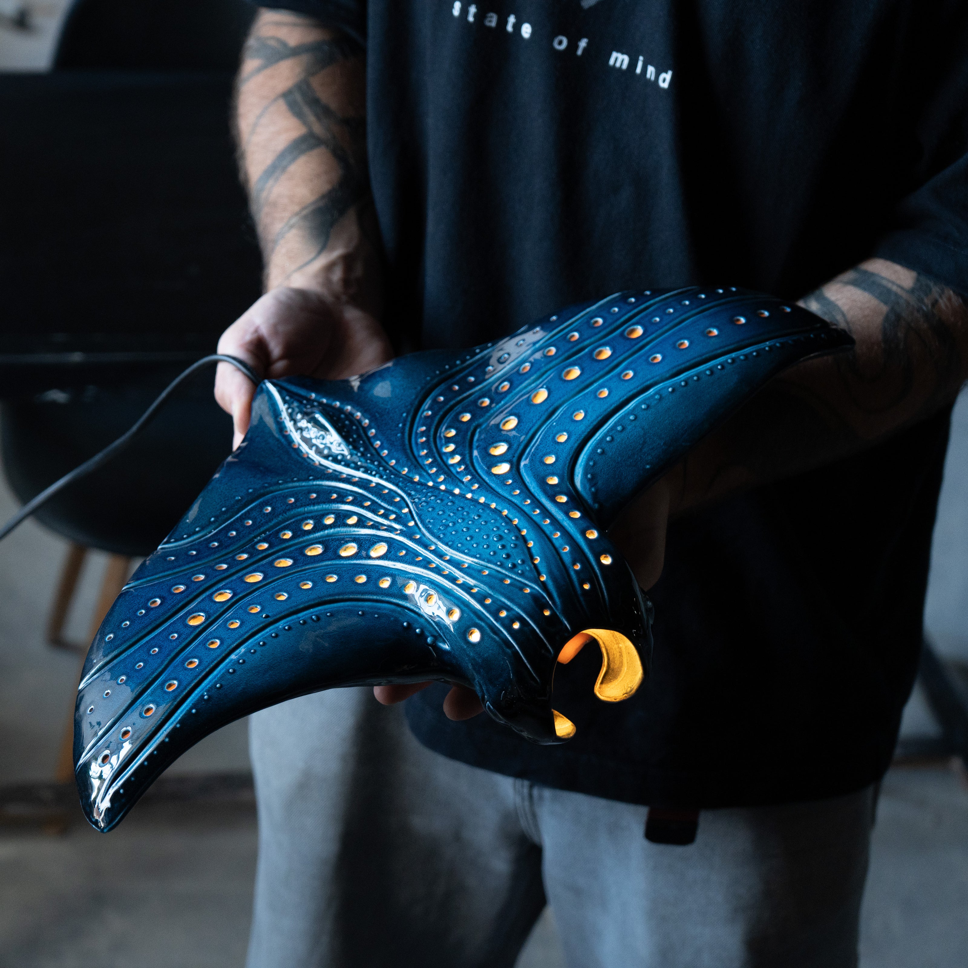 Manta Ray Ceramic Wall Lamp