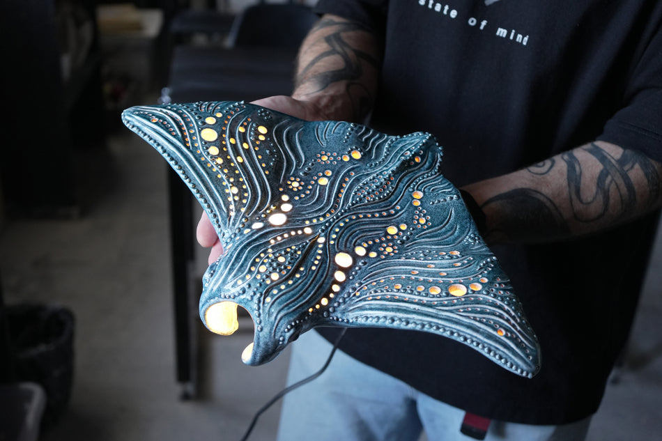 Manta Ray Ceramic Wall Lamp